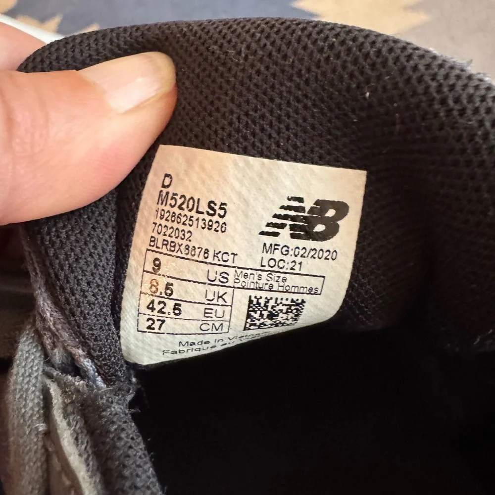 Men’s New Balance, size 9, 520 Comfort Ride - Picture 5 of 6
